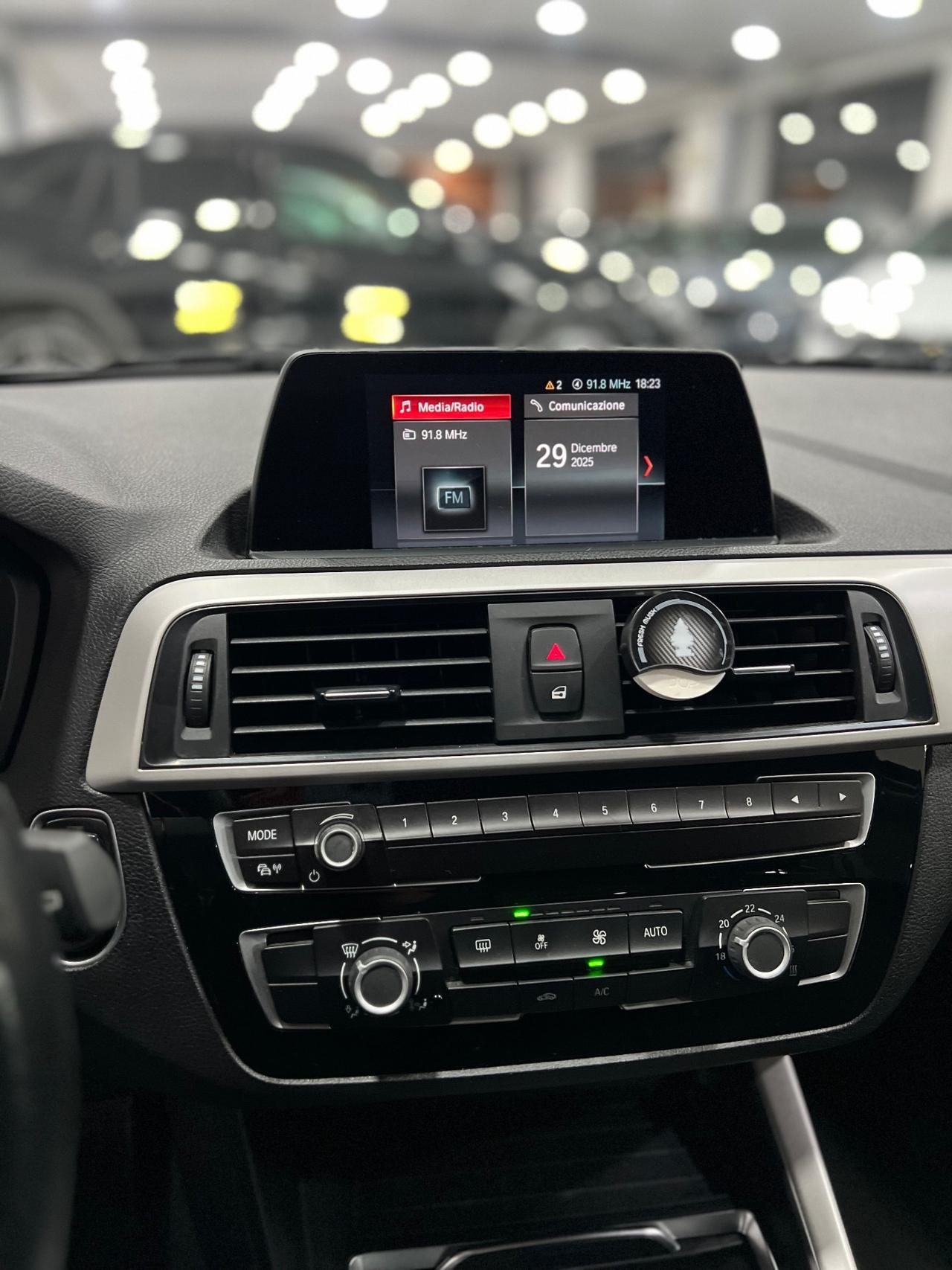 Bmw 118d 5p. DIGITAL EDITION 150 cv