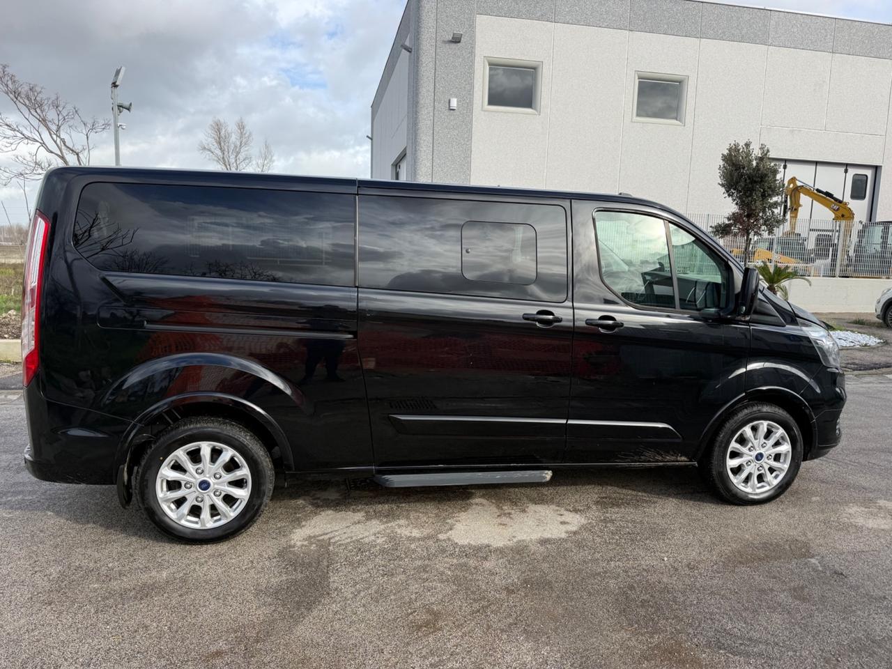 Ford Tourneo Custom 320 2.0 TDCi 185CV MHEV PL Titanium X