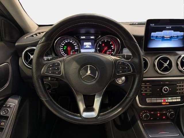 Mercedes-Benz GLA 200 d Automatic 4Matic Business
