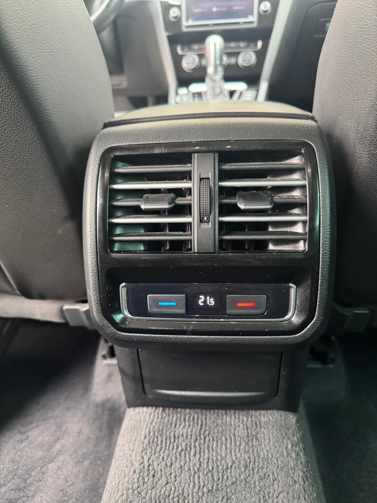 Volkswagen Passat Variant 2.0 TDI DSG Executive BlueMotion Tech.