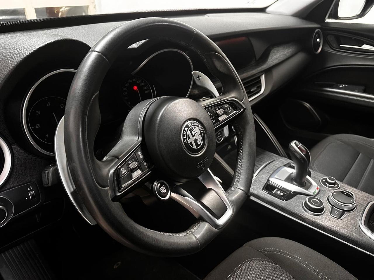 Alfa Romeo Stelvio 2.2 Turbodiesel 160 CV AT8 RWD Business