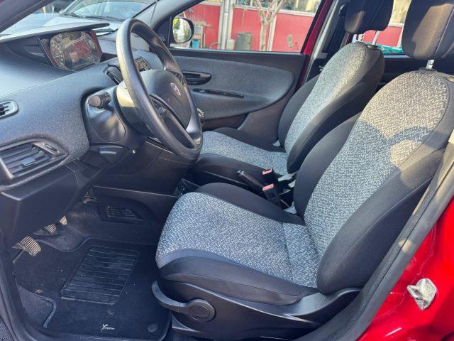 LANCIA Ypsilon 1.0 FireFly 5 porte S&S Hybrid Ecochic Silver