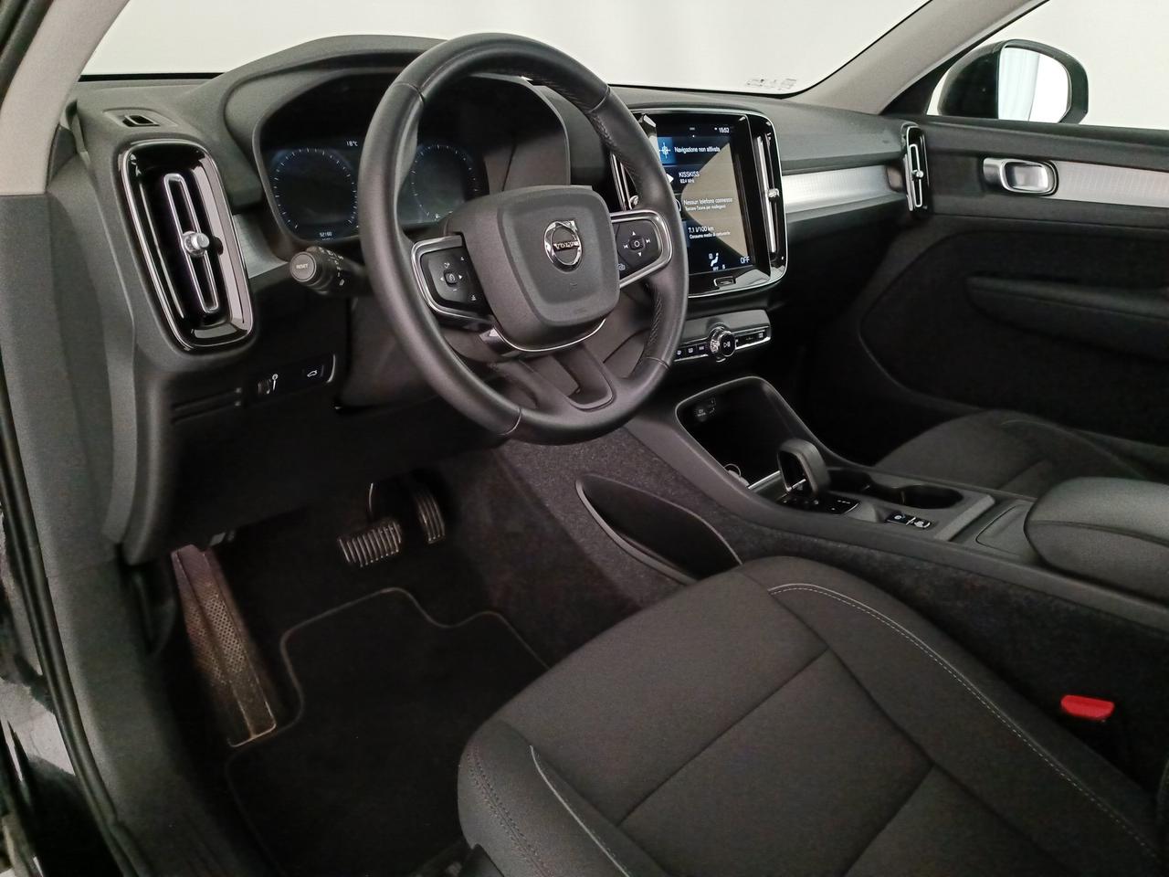 VOLVO XC40 1.5 t2 Momentum Core auto my21