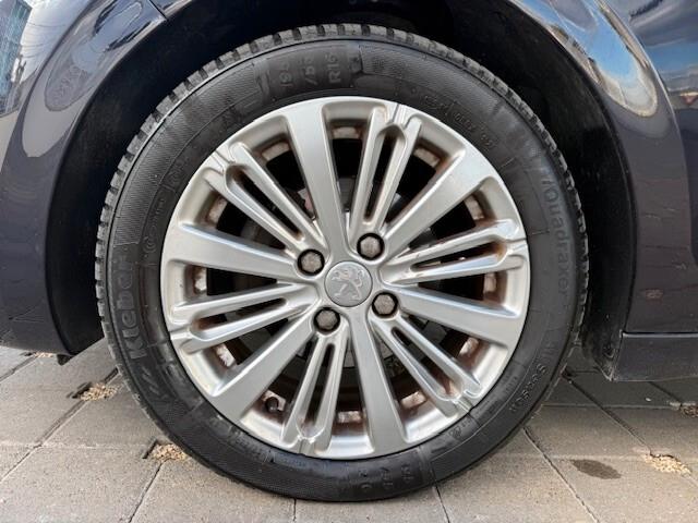 Peugeot 208 PureTech 82 5 porte Allure 2019