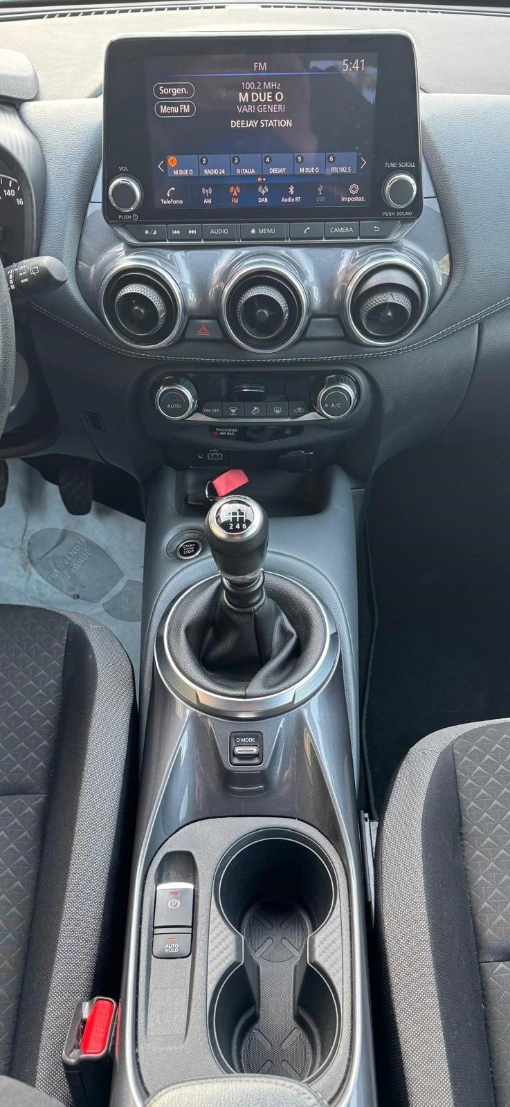Nissan Juke 1.0 DIG-T 114 CV N-Connecta