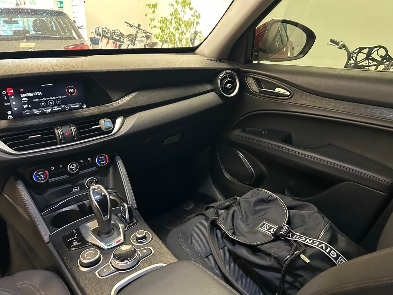 Alfa Romeo Stelvio 2.2 Turbodiesel 160 CV AT8 RWD Business