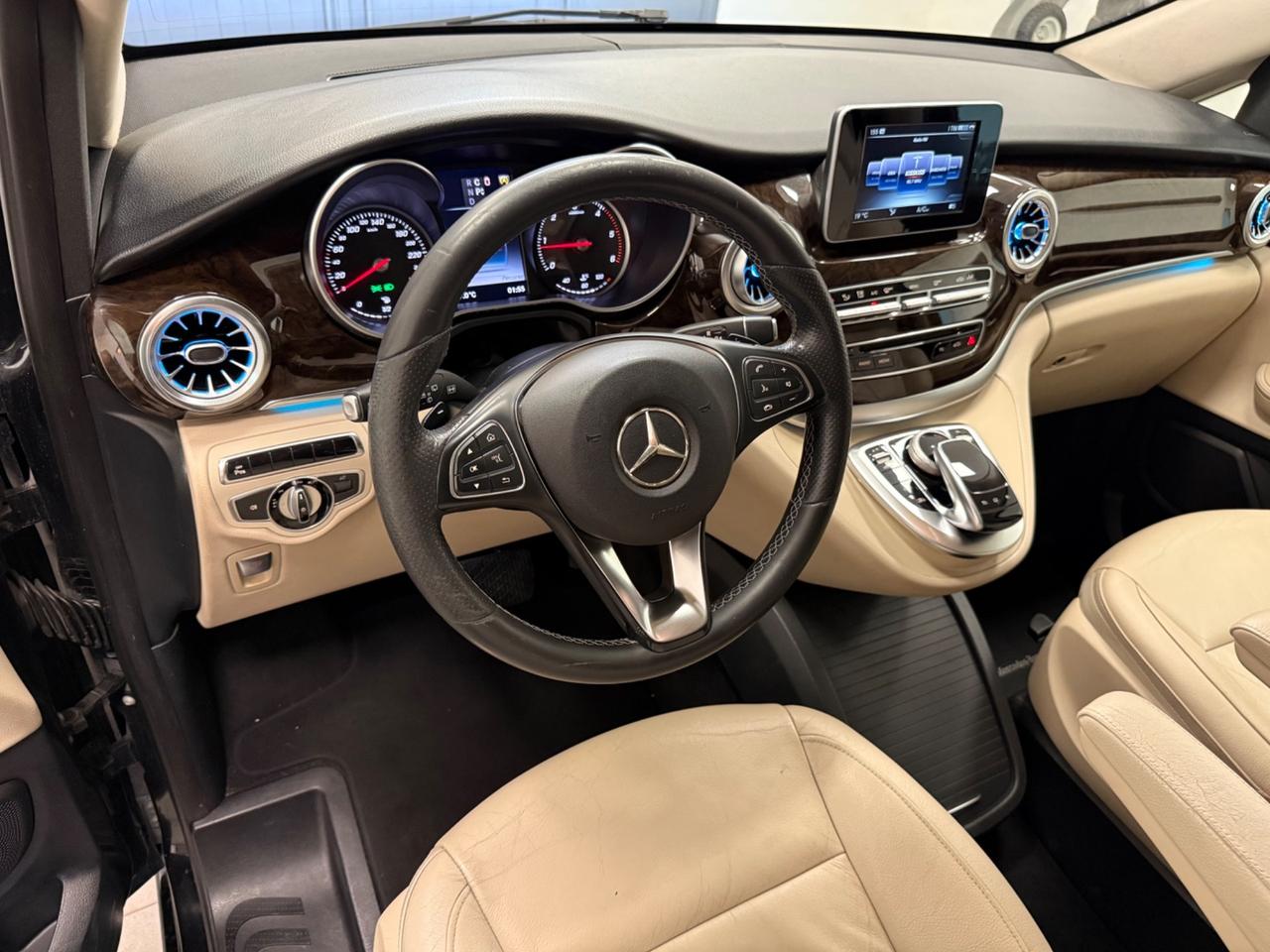 Mercedes-benz V 220 d Premium Extralong