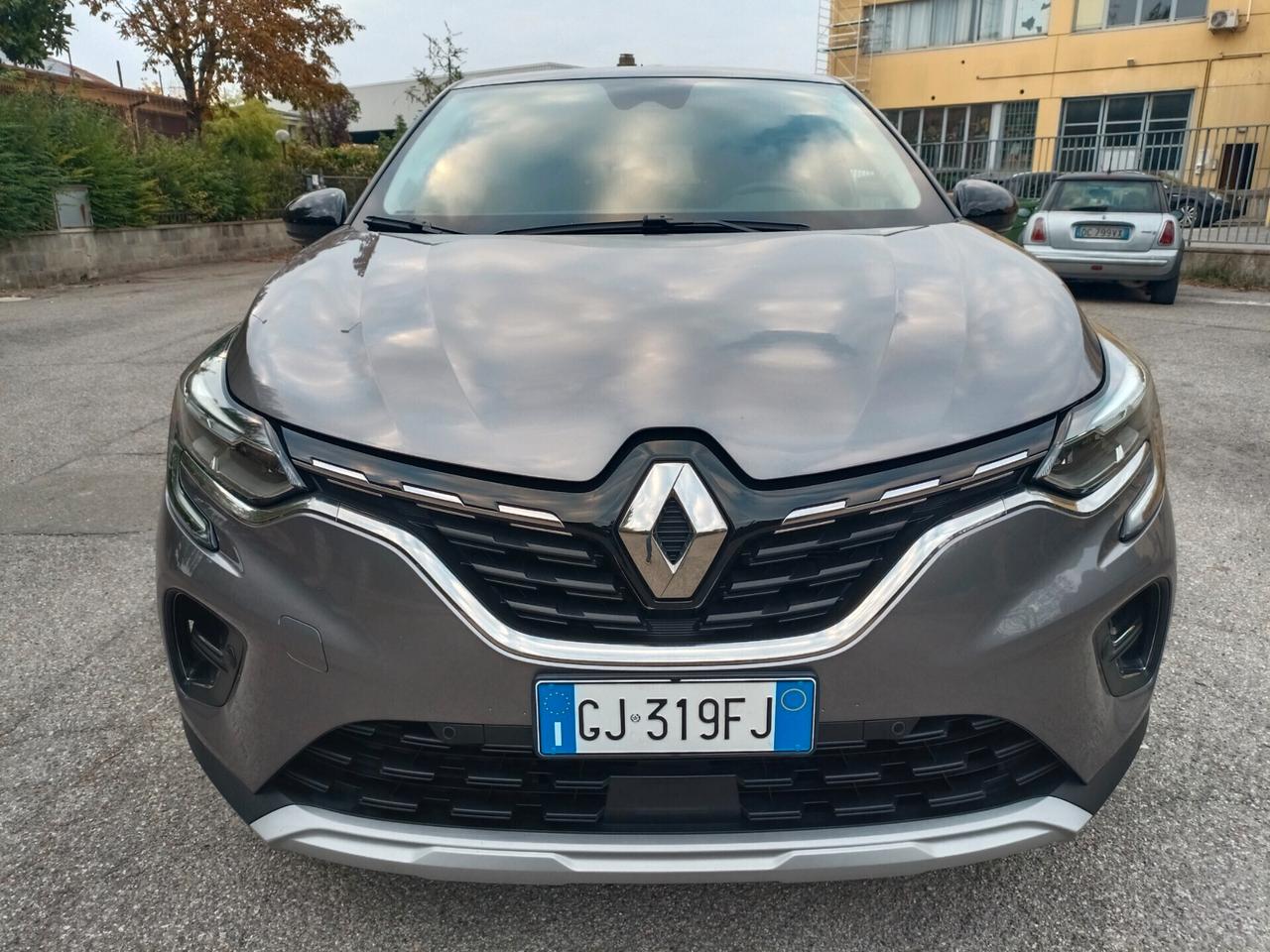 Renault Captur Hybrid 140 CV Techno