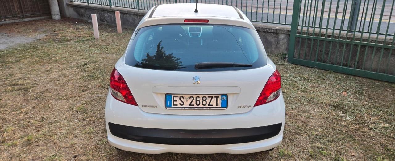 Peugeot 207 Plus 1.4 8V 75CV 5p. ECO GPL