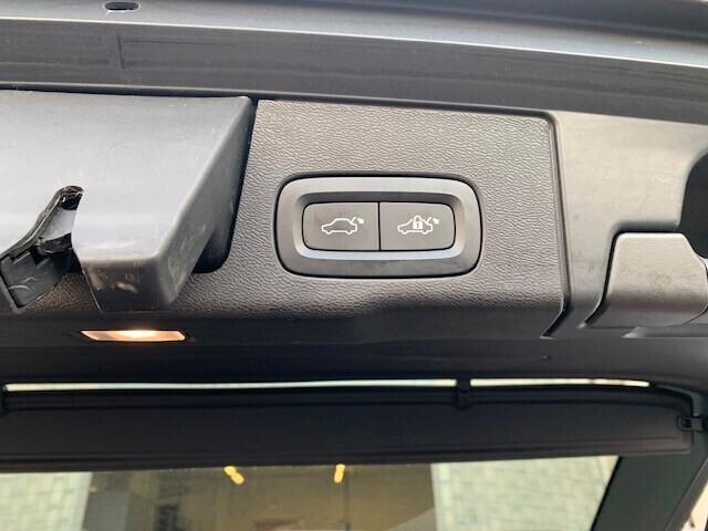 Volvo XC60 2.0 t6 recharge PLUG IN Inscription