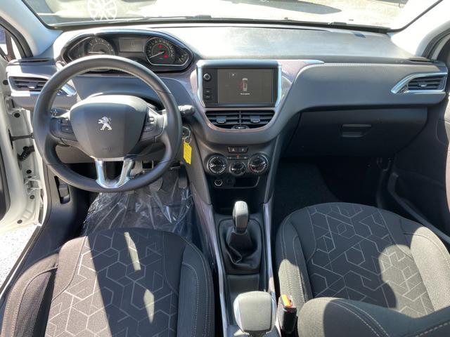 PEUGEOT 2008 PureTech 82 Active