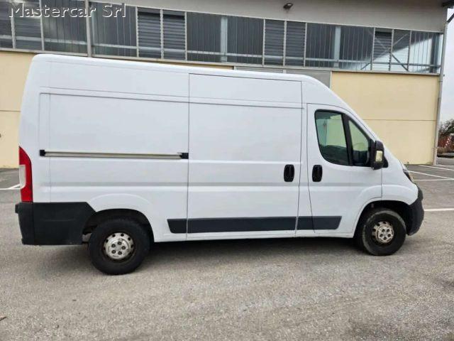 PEUGEOT Boxer 330 L2H2 2.2 BlueHDi 140cv - GF428PL