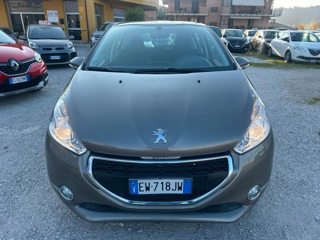 PEUGEOT 208 1.4 8V HDi 68CV 5p. Allure