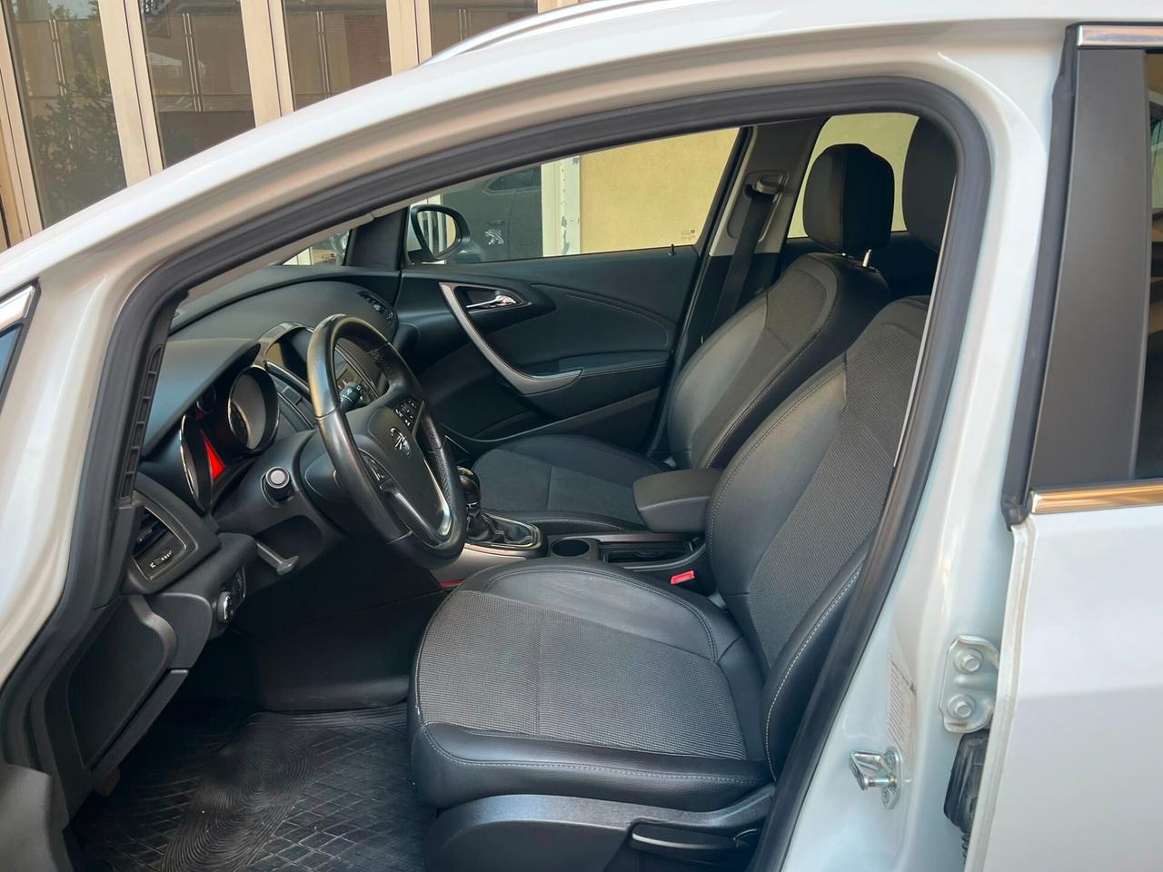 Opel Astra 1.7 CDTI 125CV Sports Tourer Cosmo
