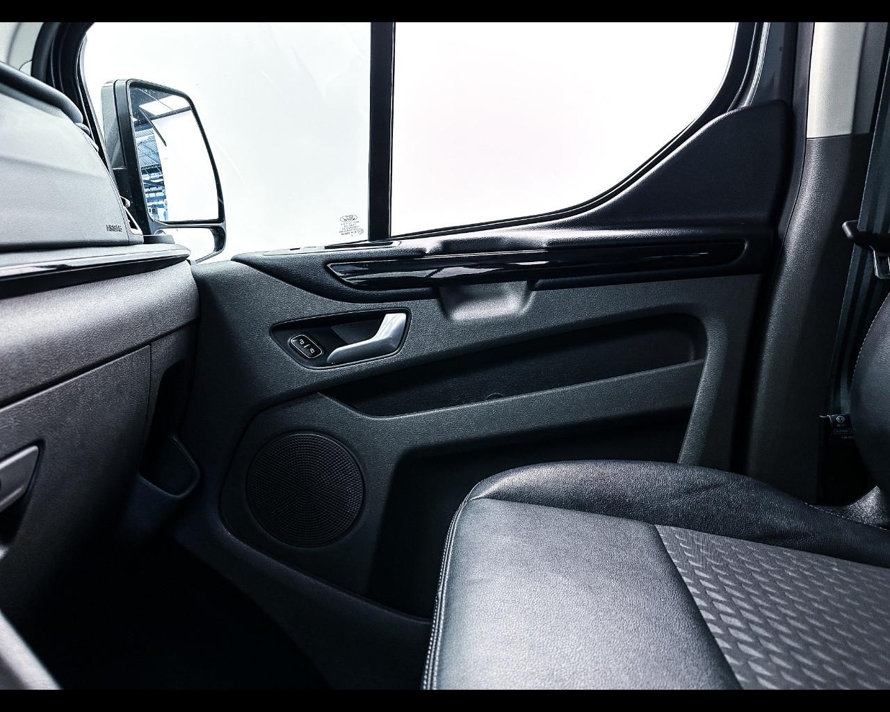 FORD Tourneo Custom 1ª s - Tourneo Custom 320 2.0 EcoBlue 170CV a