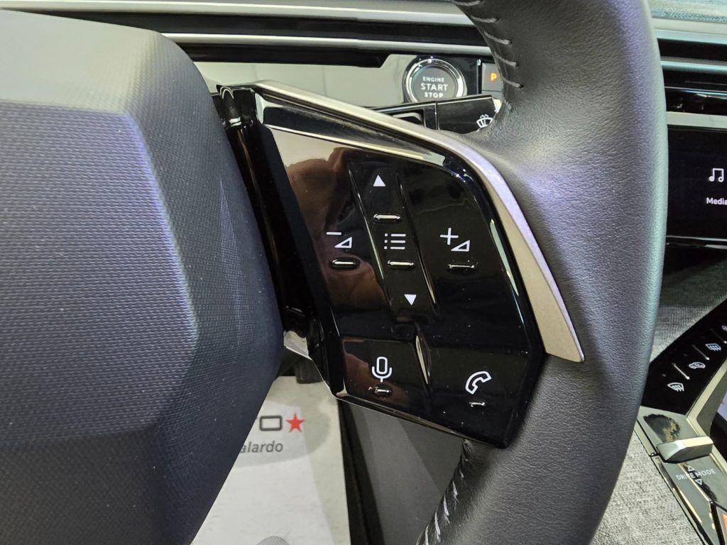 Peugeot 3008 Hybrid 145CV e-DCS6 Allure