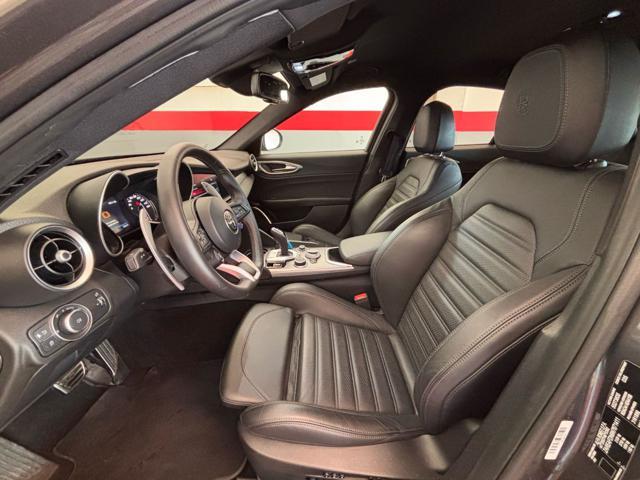 ALFA ROMEO Giulia 2.0 Turbo 280 CV AT8 AWD Q4 Veloce in arrivo