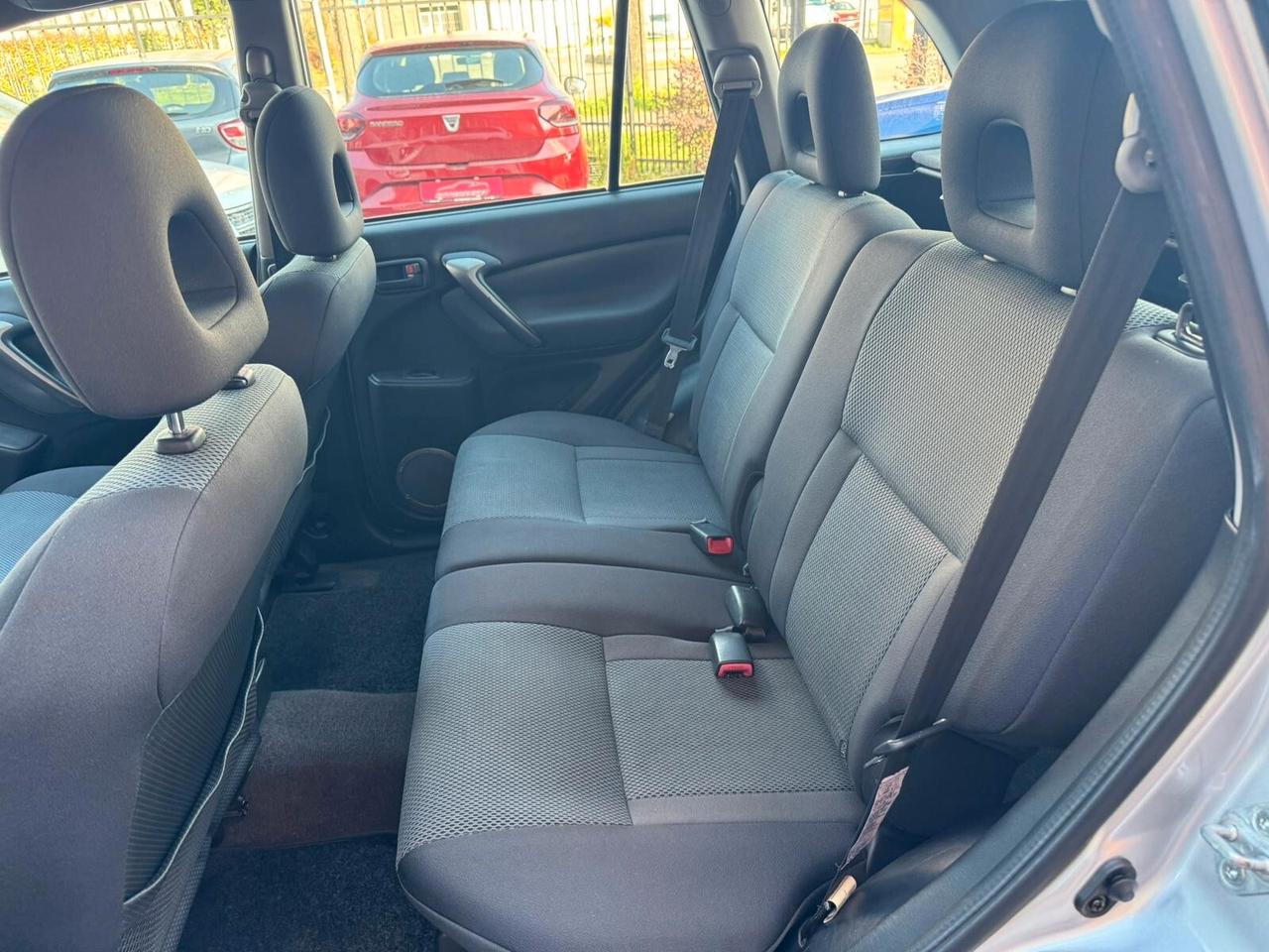 Toyota RAV 4 RAV4 2.0 Tdi 116cv D-4D cat 5 porte Sol