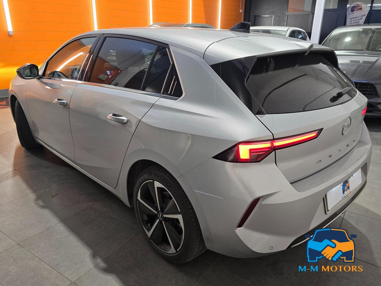 Opel Astra 1.2 t Business Elegance s&s 130cv