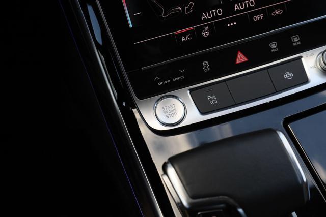 AUDI A8 55 TFSI 3.0 quattro tiptronic