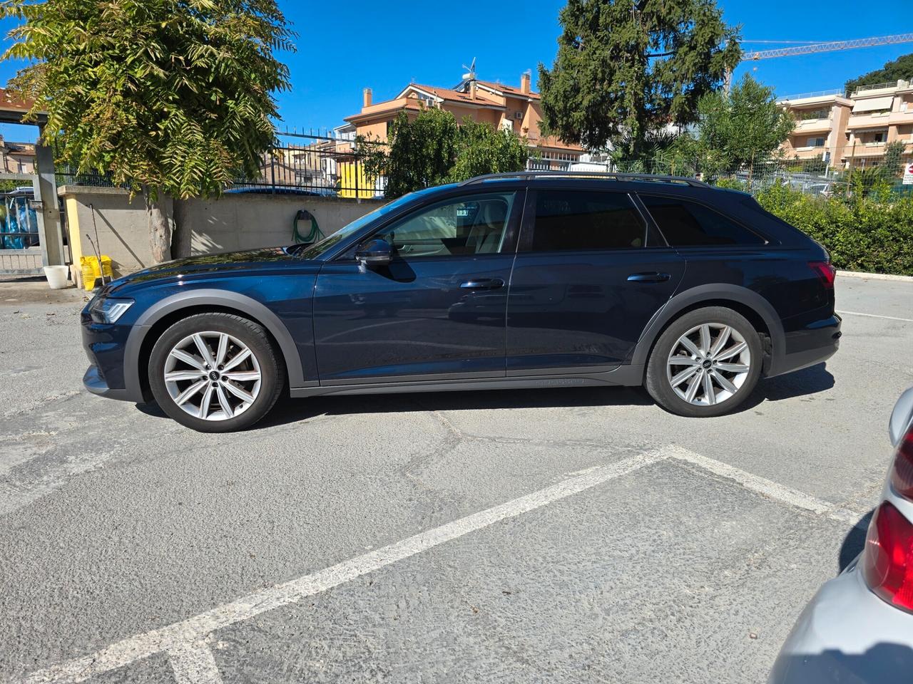 Audi A6 allroad 45 TDI 3.0 quattro S tronic Evolution