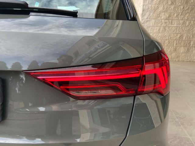 AUDI Q3 35 2.0 TDI S tronic Business Advanced COCKPIT