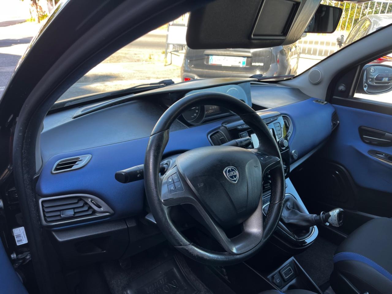 Lancia Ypsilon 1.2 69 CV 5 porte