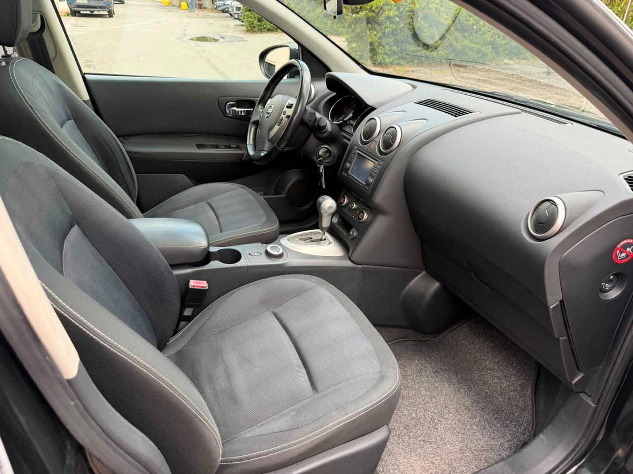 Nissan Qashqai 2.0 dCi DPF Tekna 4X4