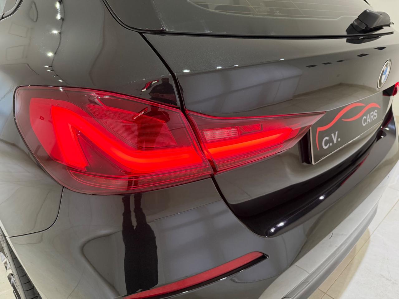Bmw 116 116d SPORT 5p. TOTAL BLACK FARI E STOP FULL LED