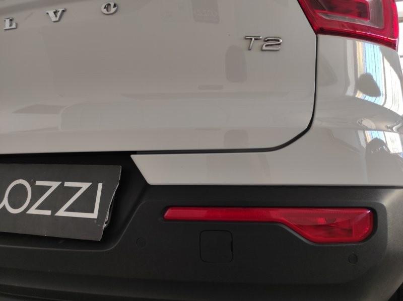 VOLVO XC40 (2017-->) - XC40 T2 Core