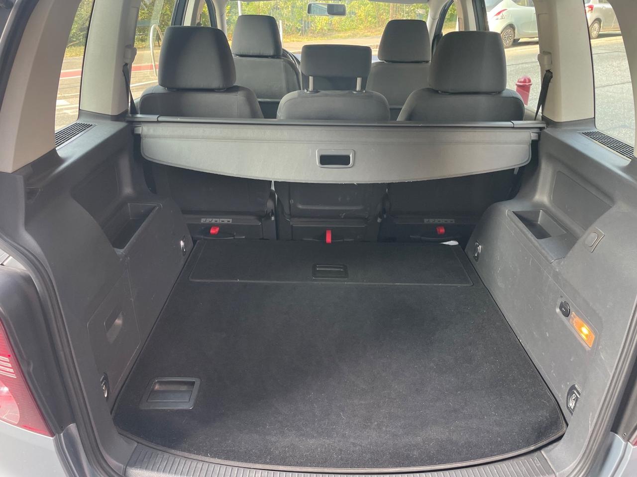 Volkswagen Touran 1.6 GPL/GARANZIA 12 MESI