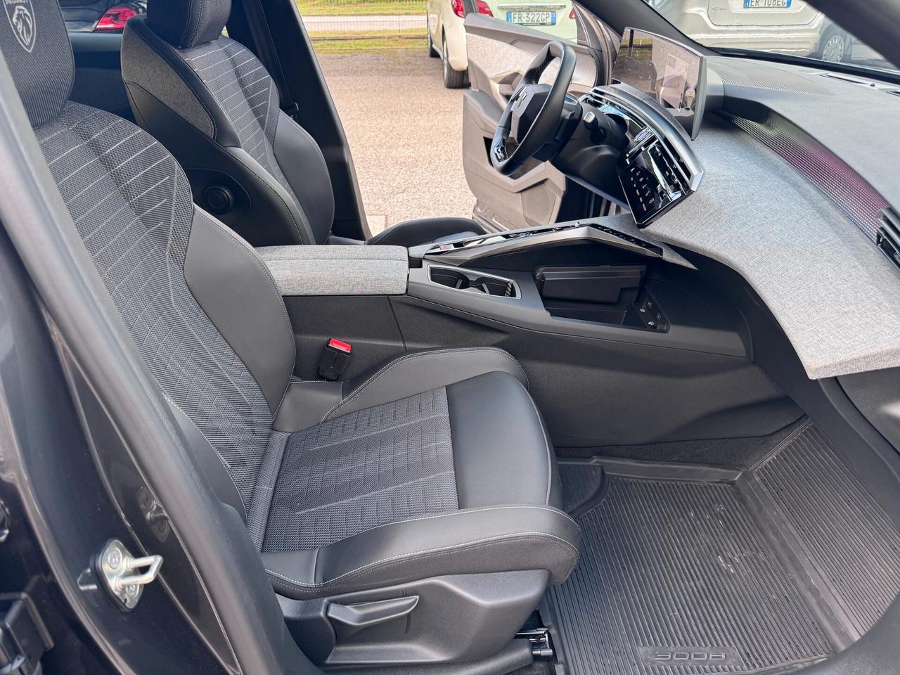 Peugeot 3008 1.2 hybrid GT 145cv e-dcs6 FULL OPTIONAL