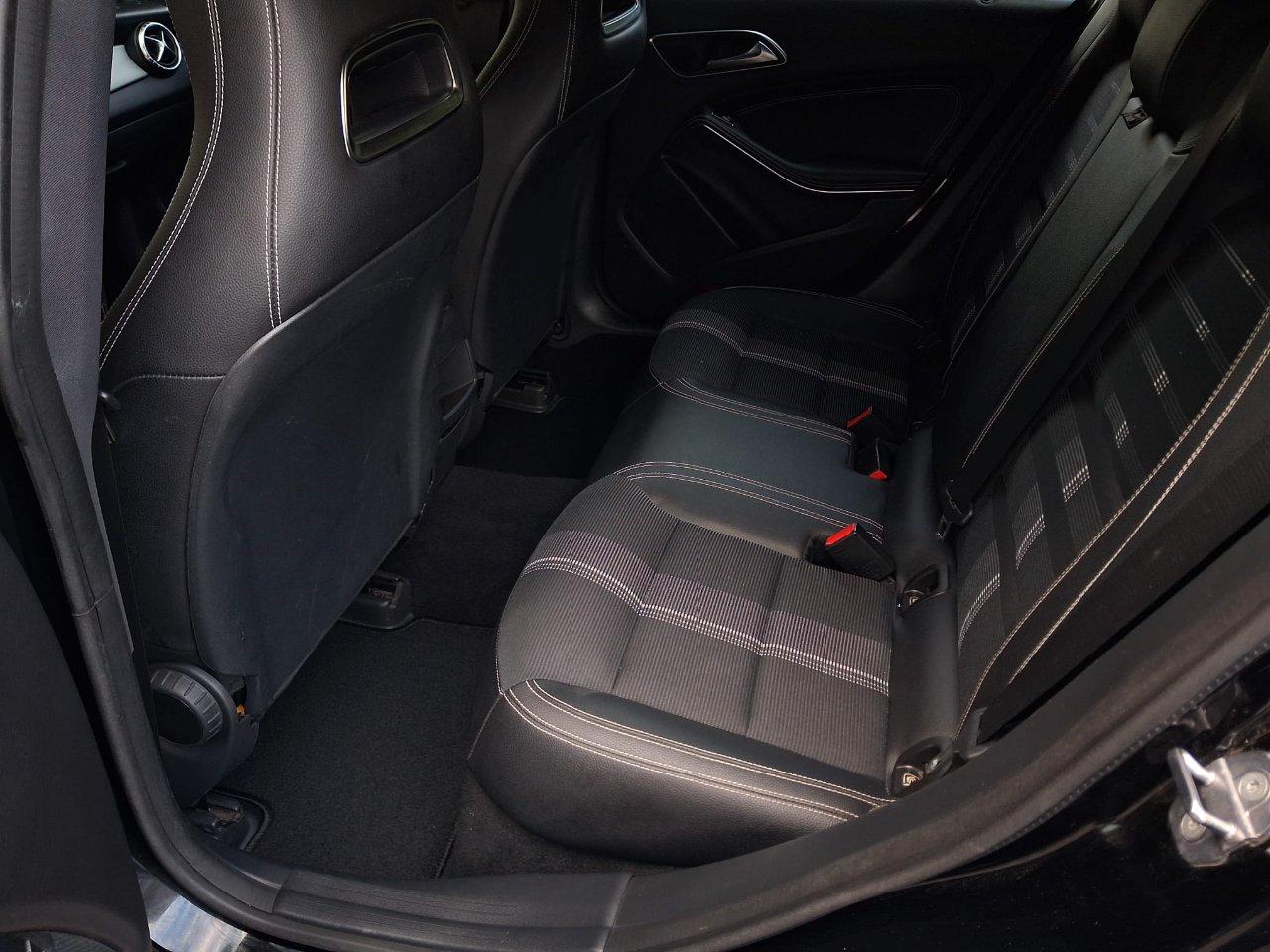 Mercedes CLA Shooting Brake 180 Business FL