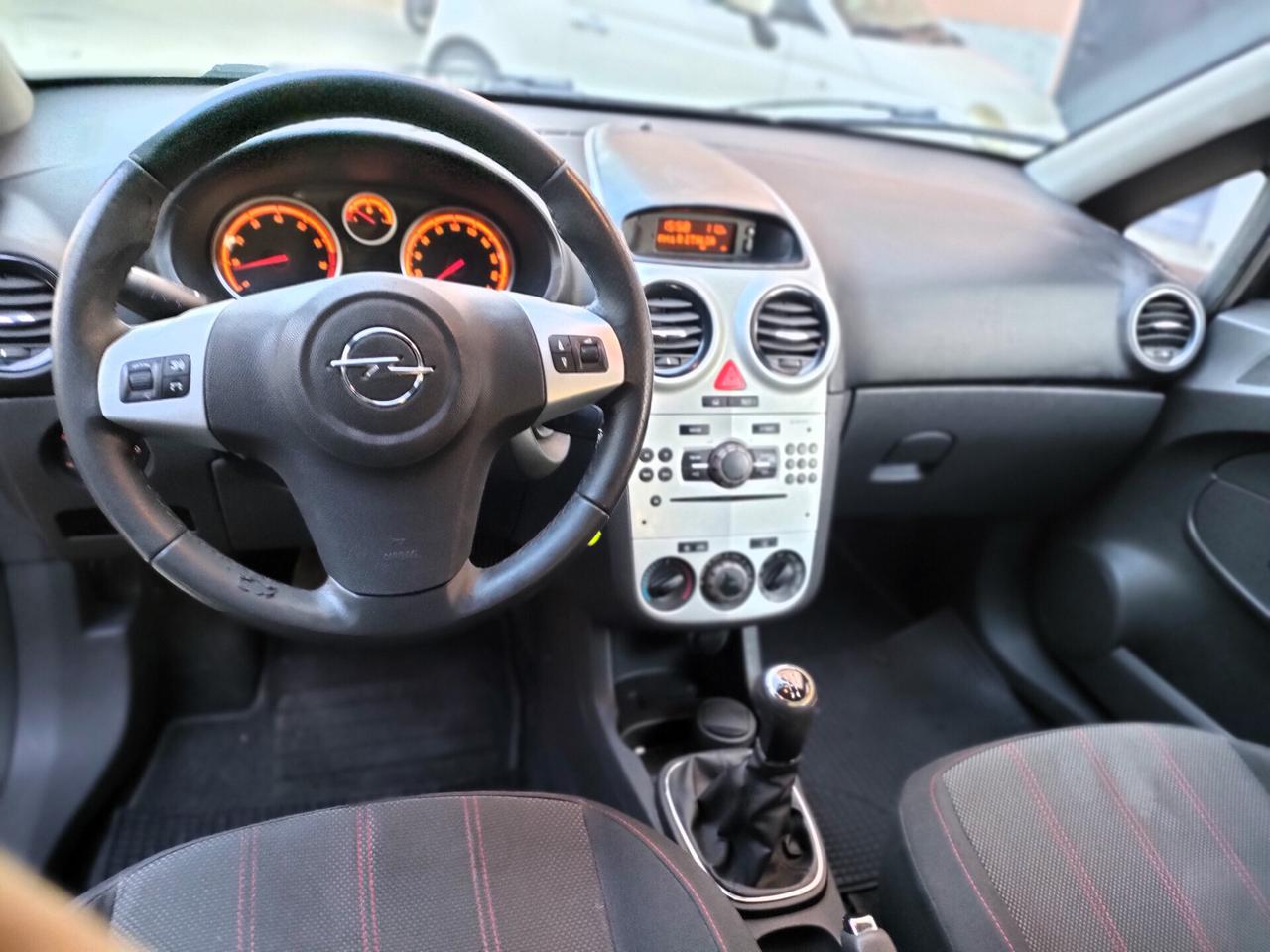 Opel Corsa 1.2 3 porte Sport