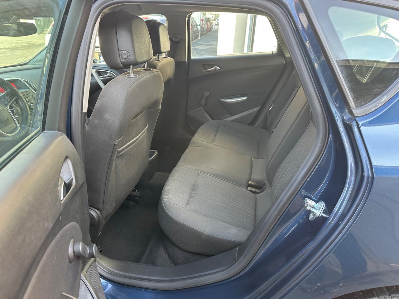 Opel Astra 1.4 100CV 5 porte Elective - euro 5 - ok neopatentati