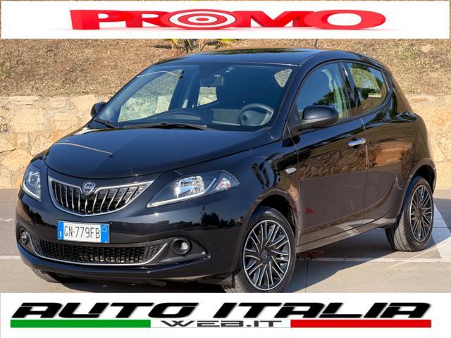 LANCIA Ypsilon HYBRID GOLD+NAVI+SENSORI+5POSTI+LED