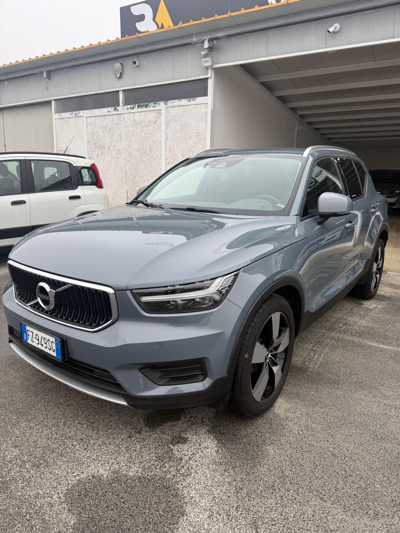 Volvo XC40 D3 AWD Geartronic Momentum