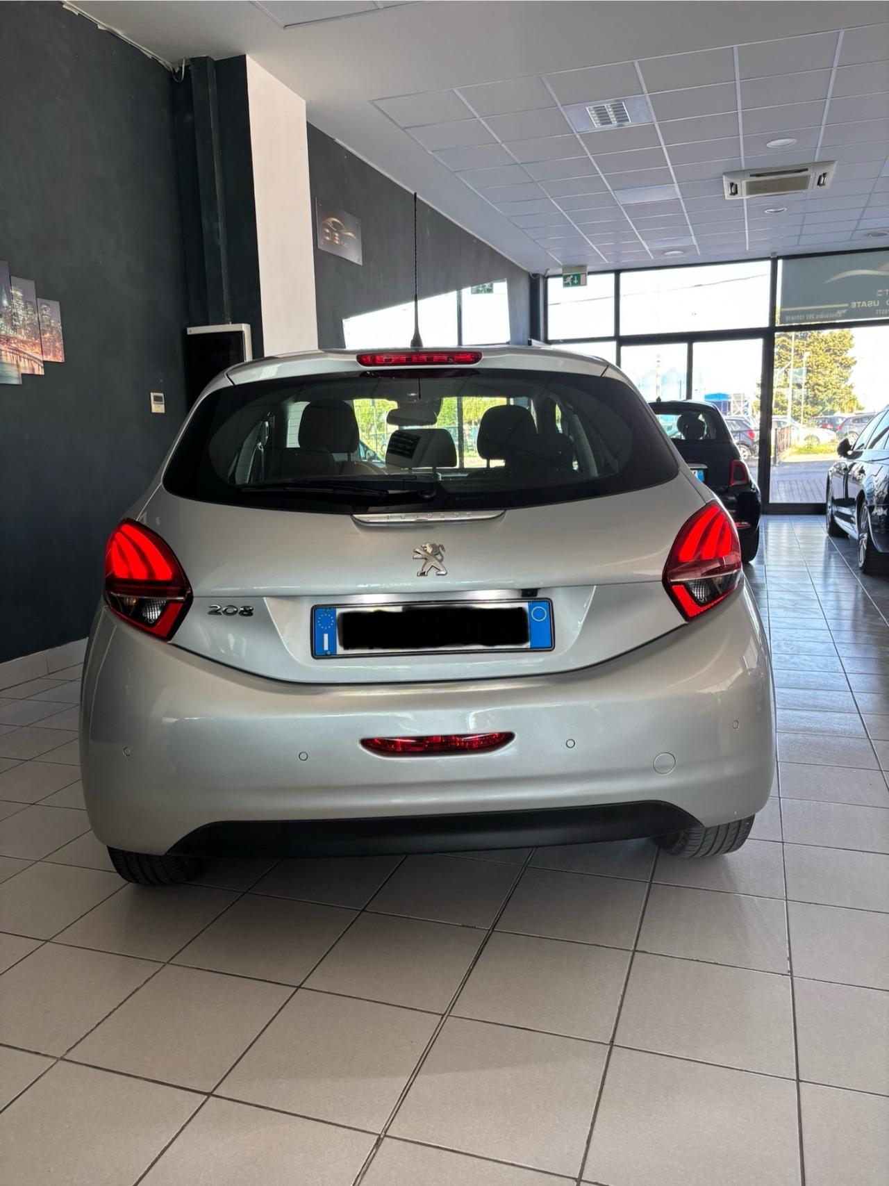 Peugeot 208 BlueHDi 75 5 porte Allure
