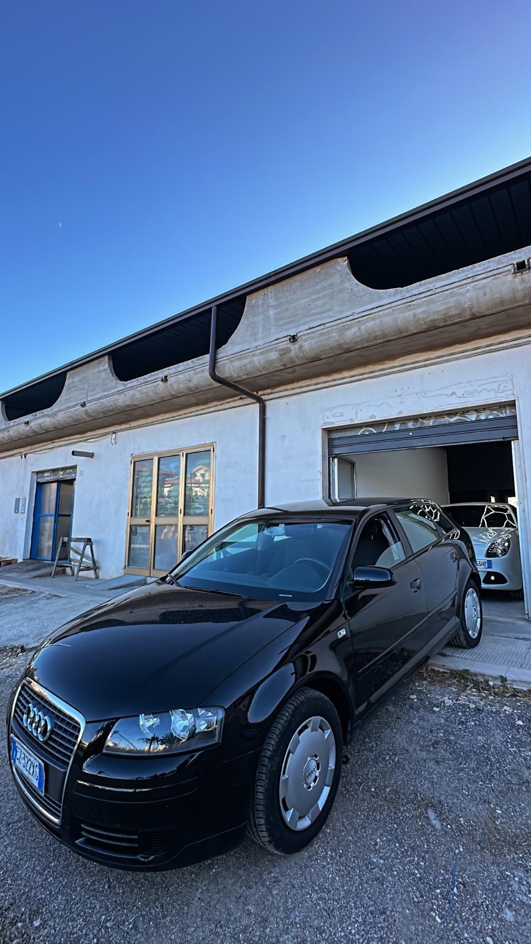Audi A3 1.6 Attraction