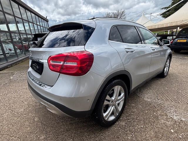 Mercedes-benz GLA 200d 136cv Aut. Enduro ''tetto panoramico''