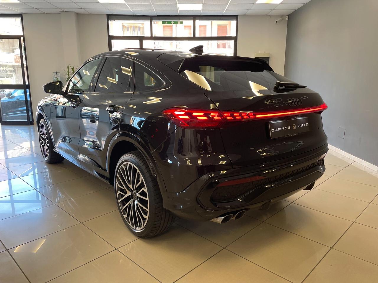 Nuova Audi Q5 SPB 2.0 TDI 204cv S-Line tech pro