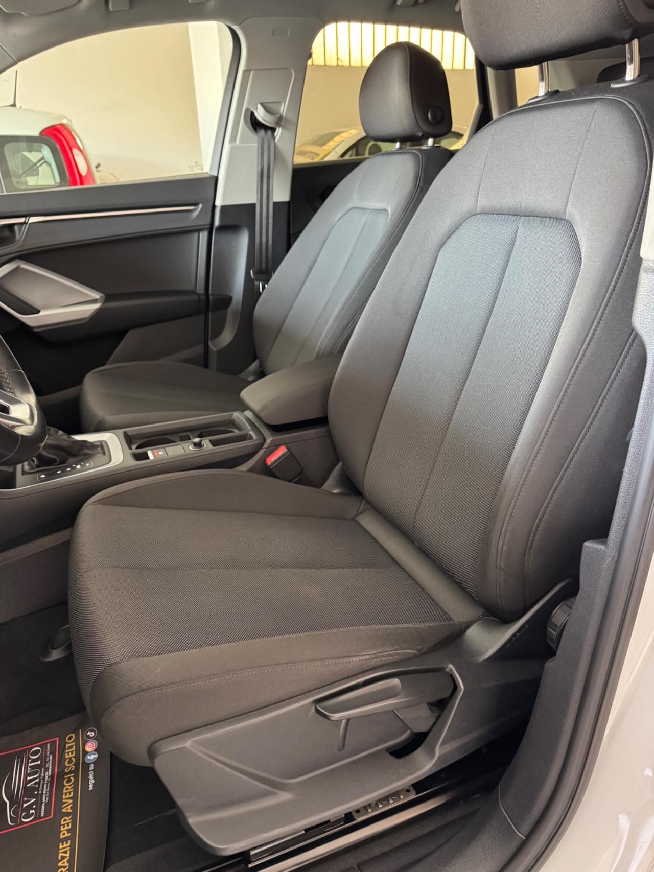 Audi Q3 35 TDI S tronic Business Advanced