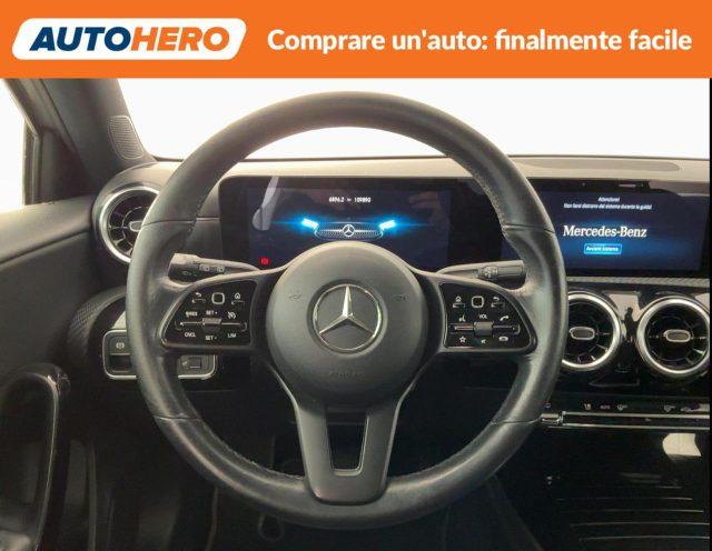 MERCEDES-BENZ A 180 d Automatic Business