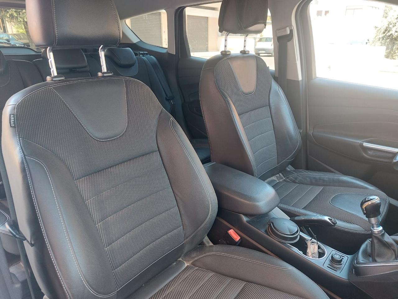 Ford Kuga TDCI 120 CV Titanium *PELLE *CAMERA