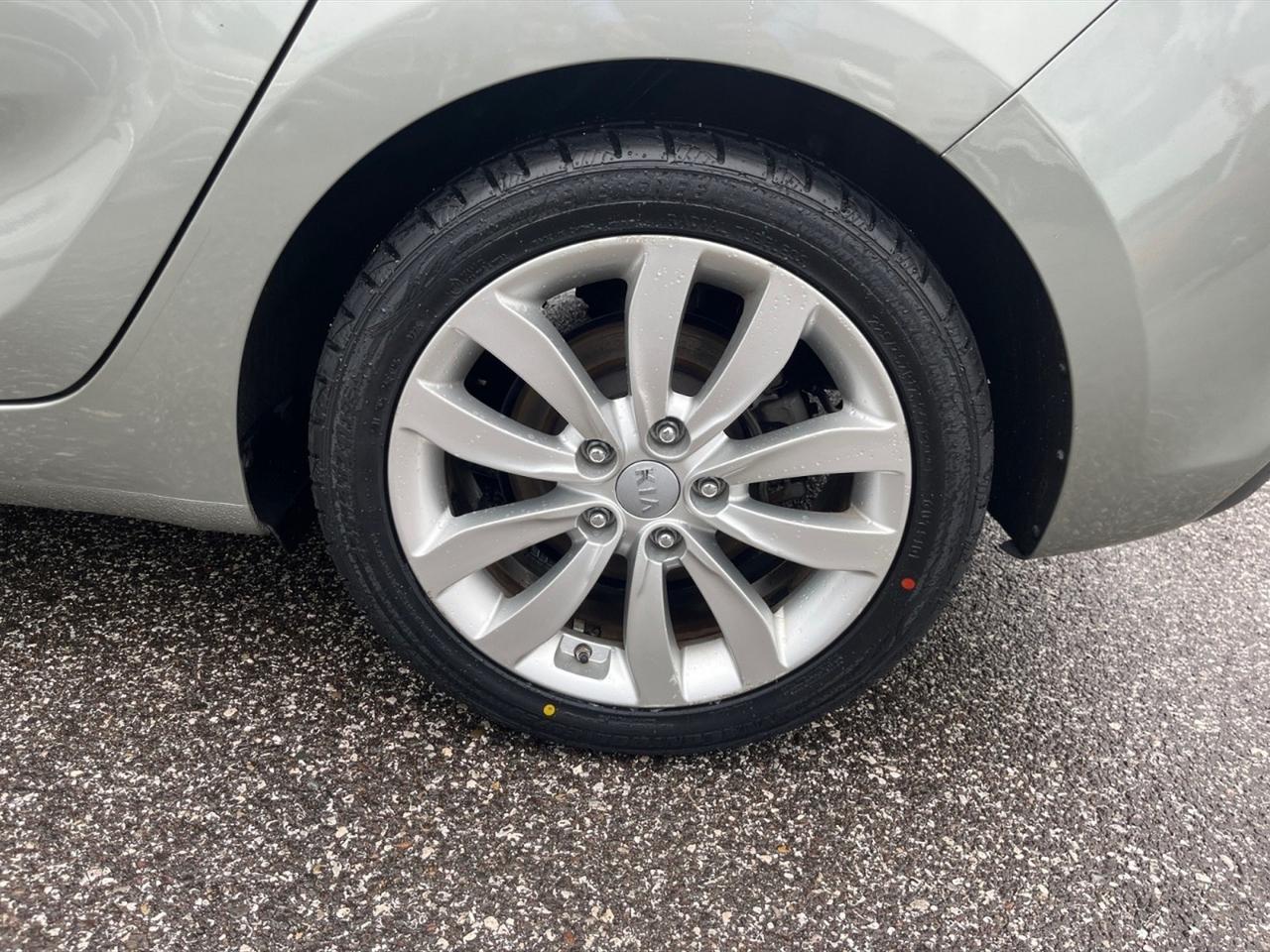 Kia Carens 1.7 crdi class 115cv 5p.ti e6