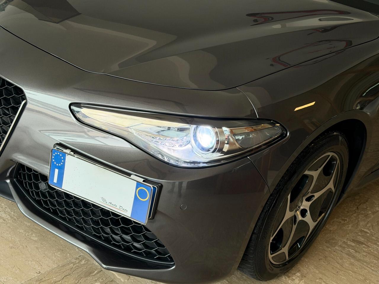 Alfa Romeo Giulia 2.2 TURBODIESEL 160 cv. AT8 SUPER BUSINESS