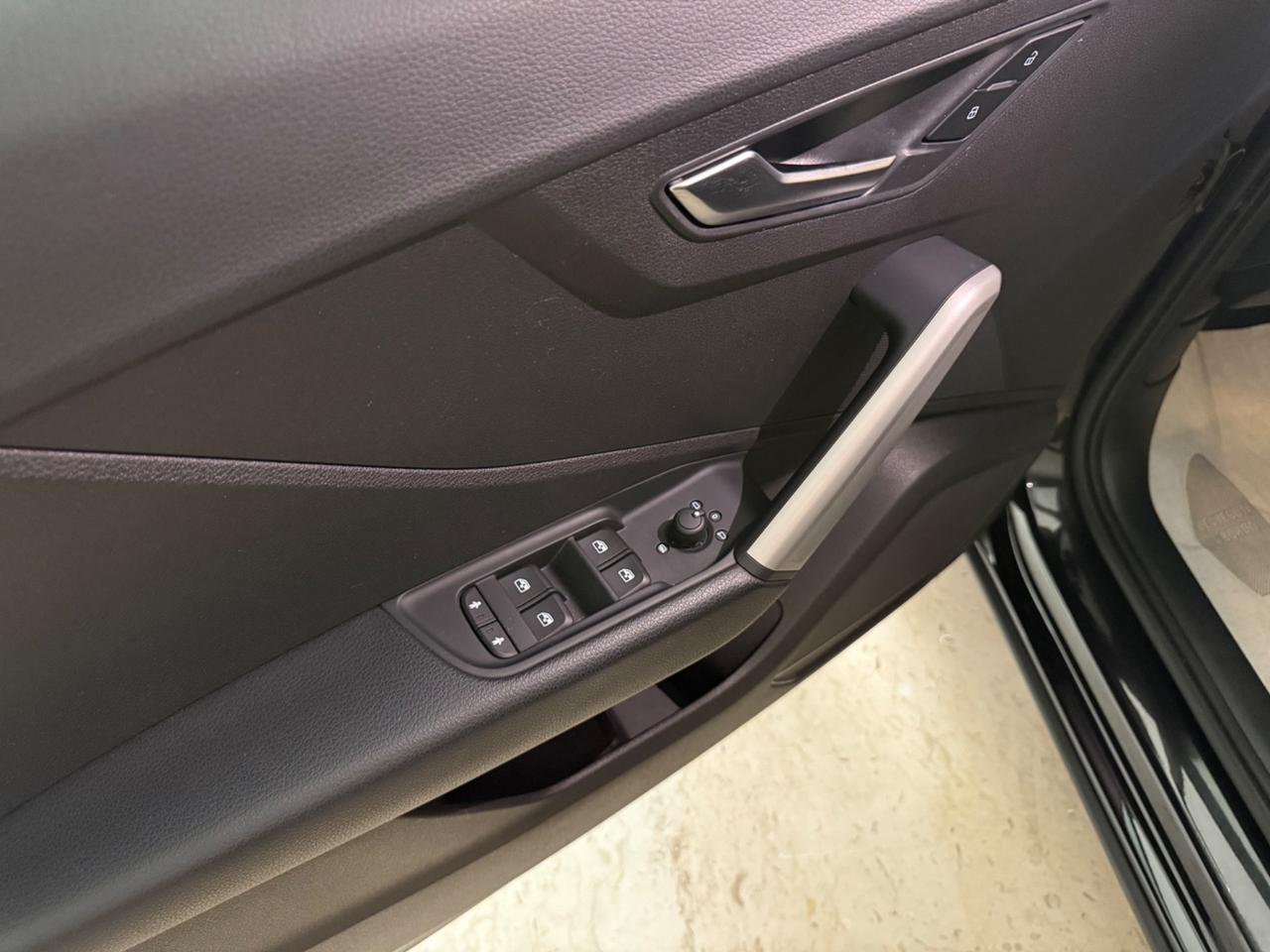 Audi Q2 35 TDI quattro S tronic Business