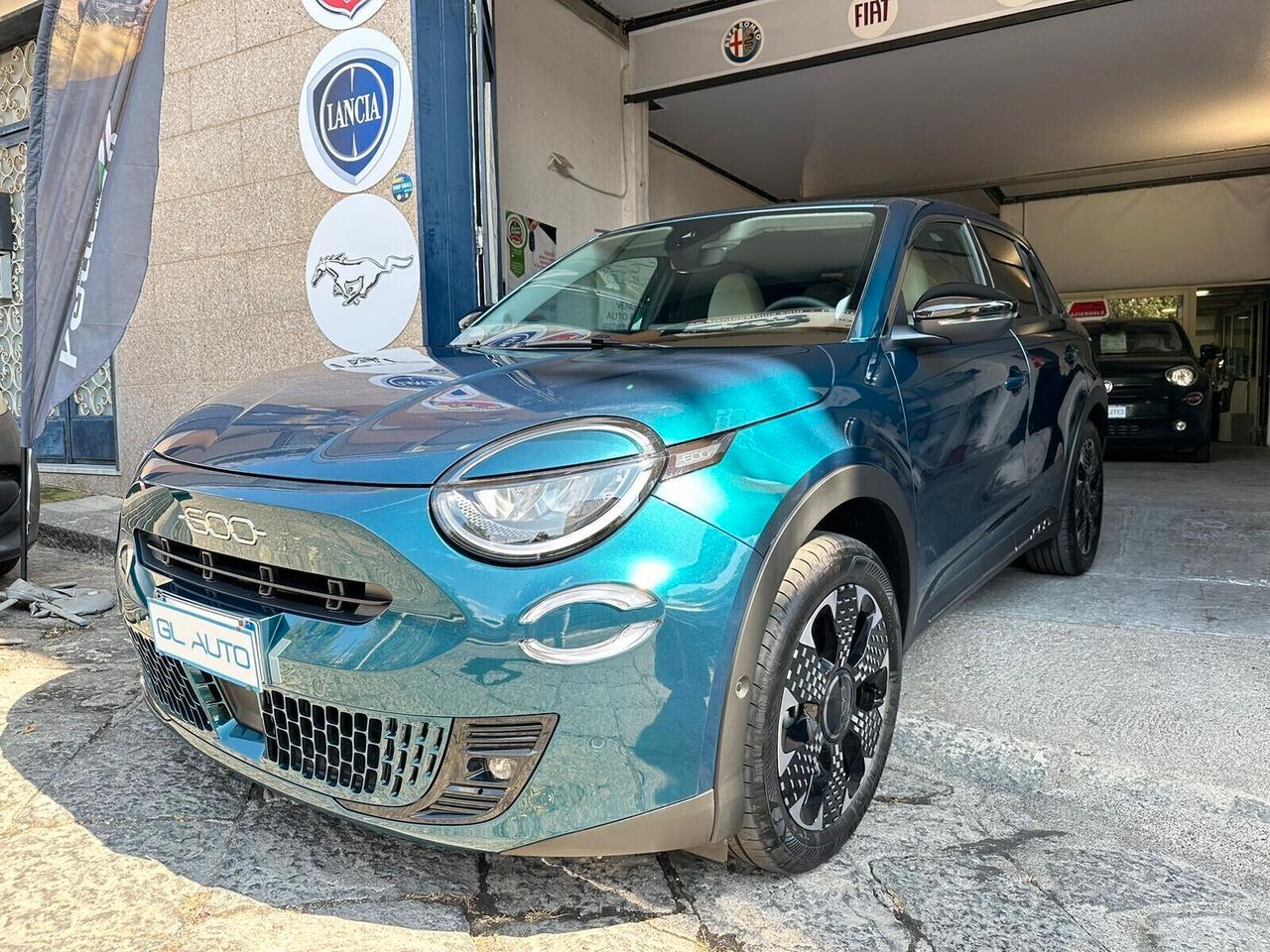 Fiat 600 Hybrid DCT MHEV La Prima