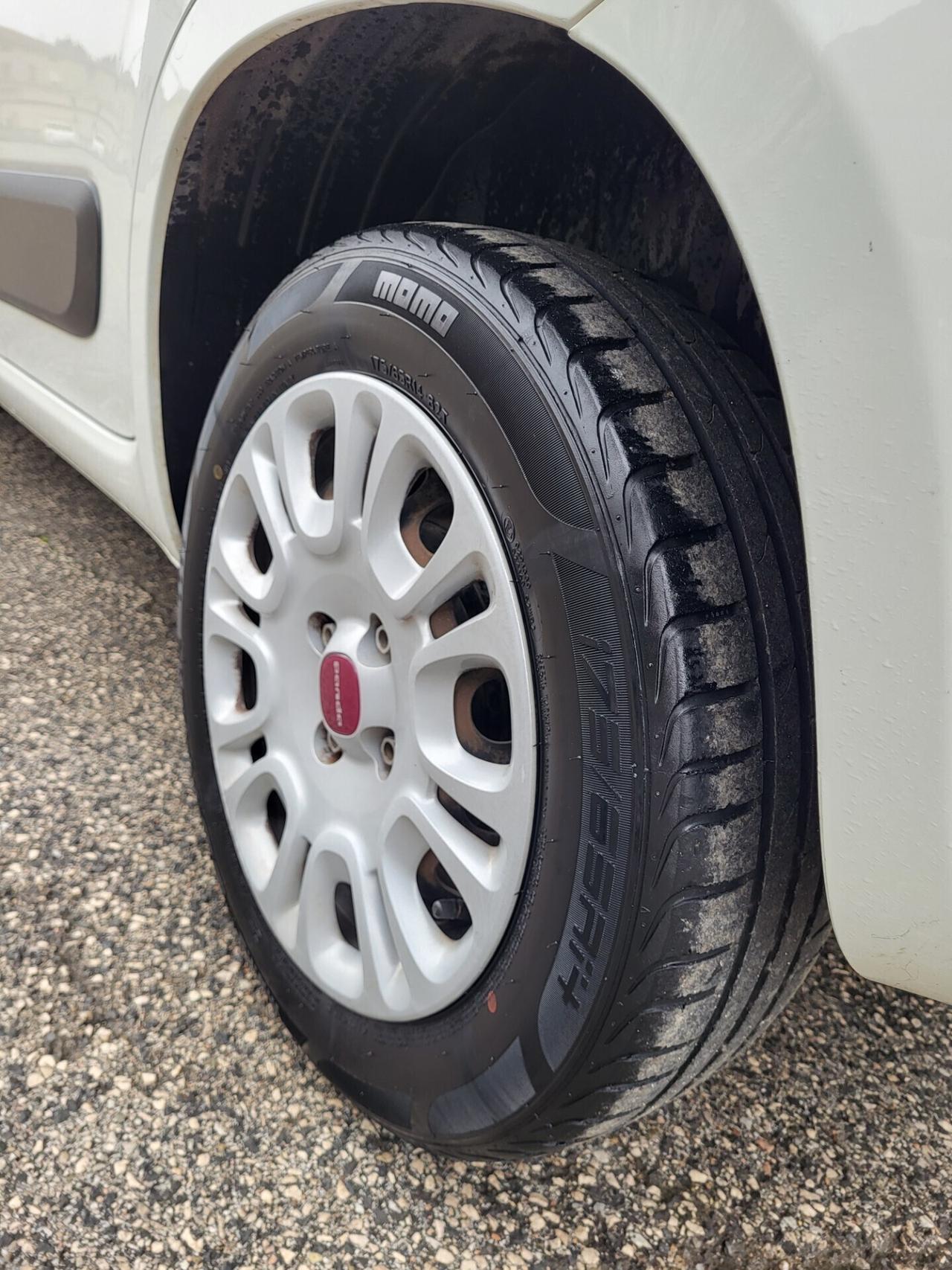 FIAT PANDA 1200-UNICA PROPRIET-FOTO 3 REVISIONI