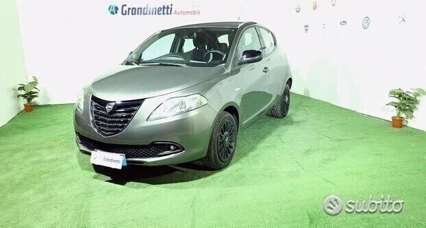 Lancia ypsilon 1.3 mjt 95cv anno 2015